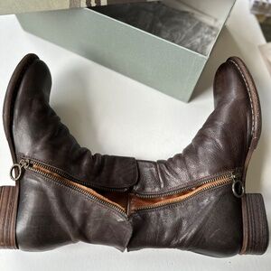 Fiorentini + Baker "Made in Italy" Leather Zippered Ankle Boots Size 38 Like New